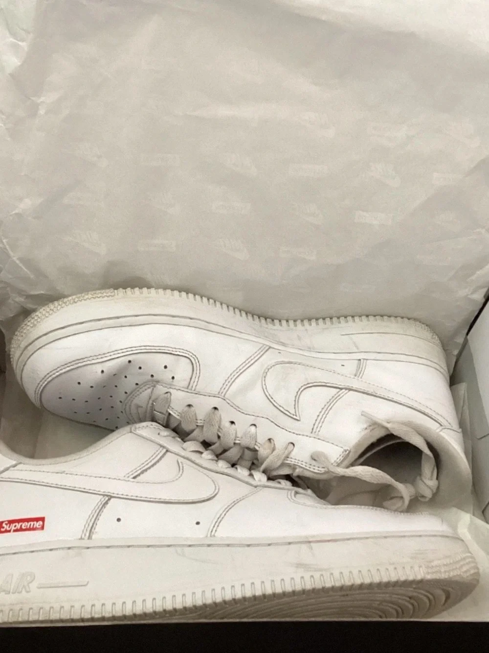 Nike x Supreme Air Force 1 CU9225-102